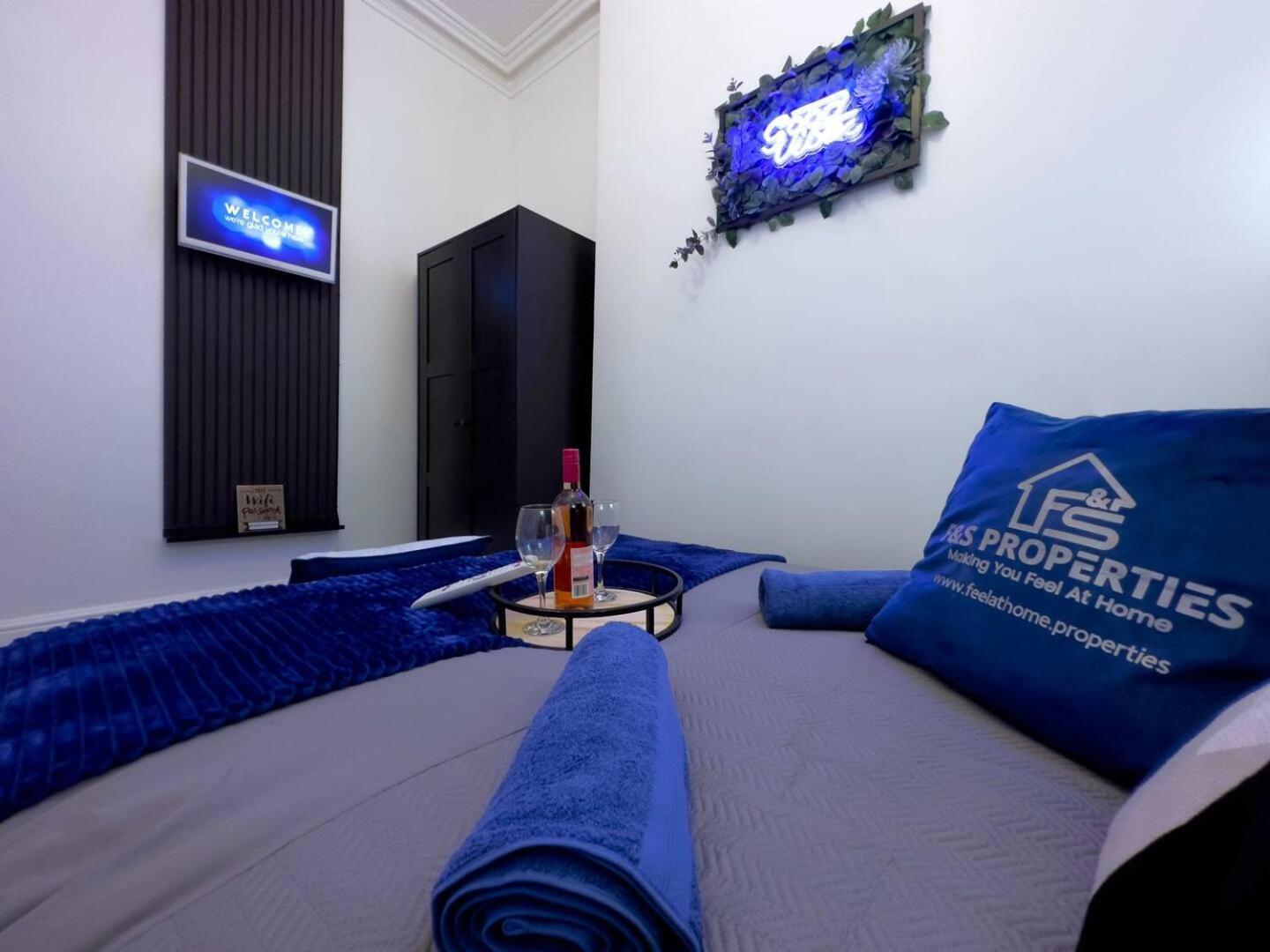 Swanky Seaside Sanctuary W Foozeball -